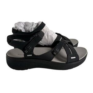 Baretraps Women 11M Black Sporty Comfortable Rebound Open Toe Tracey Sandal NWB